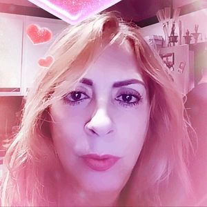 Meet your Posher, Nora